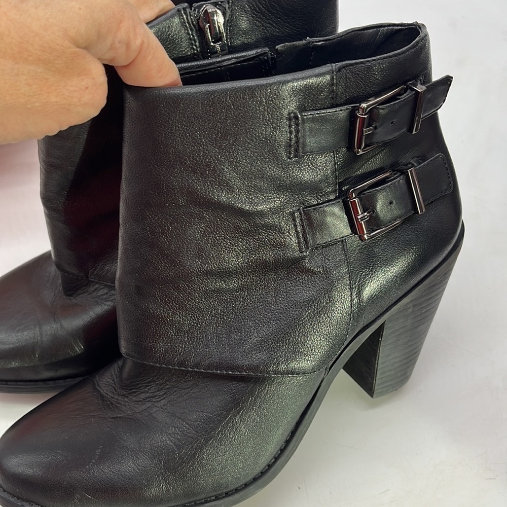 Jessica Simpson Black Leather Heeled Ankle Bootie Sz 9.5. BAB1929D